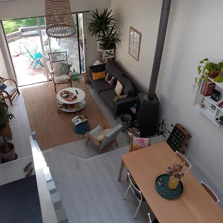 Vila Agreable Maison De Ville Avec Jardin *