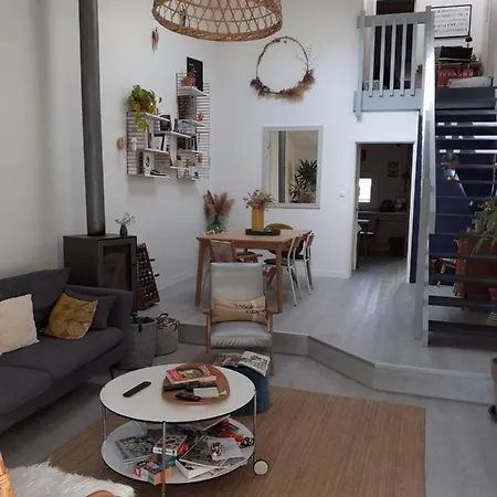 Agreable Maison De Ville Avec Jardin * La Rochelle (Charente-Maritime)